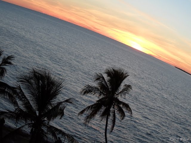 [sunset bahia honda[10].jpg]