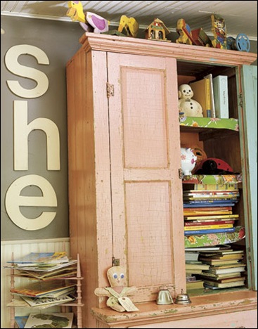 Pastel-Cabinet-Toys-Books-HTOURS0706-de Pastel-Cabinet-Toys-Books-HTOURS0706-de