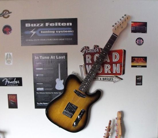 [guitar 1[6].jpg]