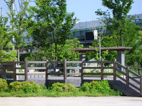 Platform near the museum