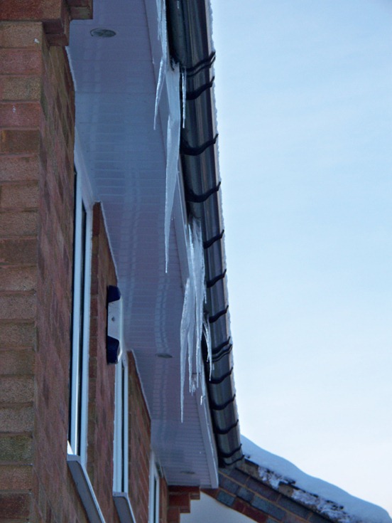 Icicle house 1