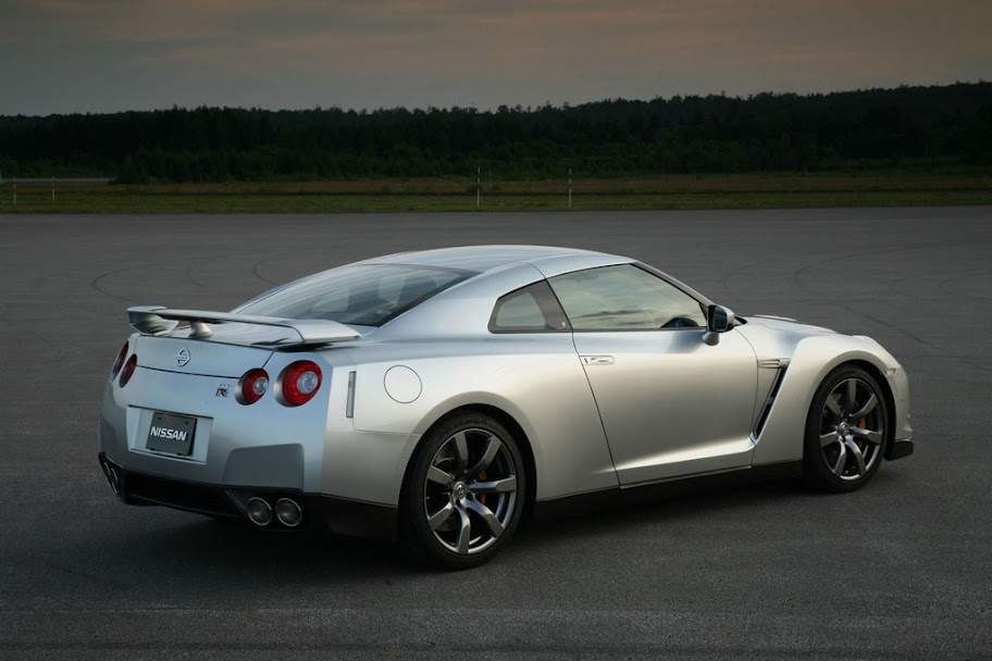 Modern Hight Class for Nissan GT-R 2009