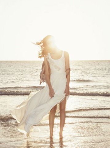 [White dress- this is glamorous[3].jpg]
