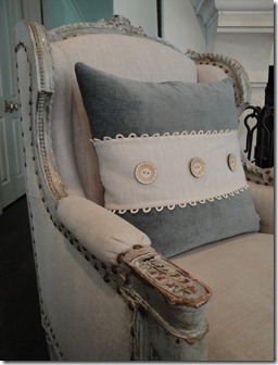 Frenchy chair