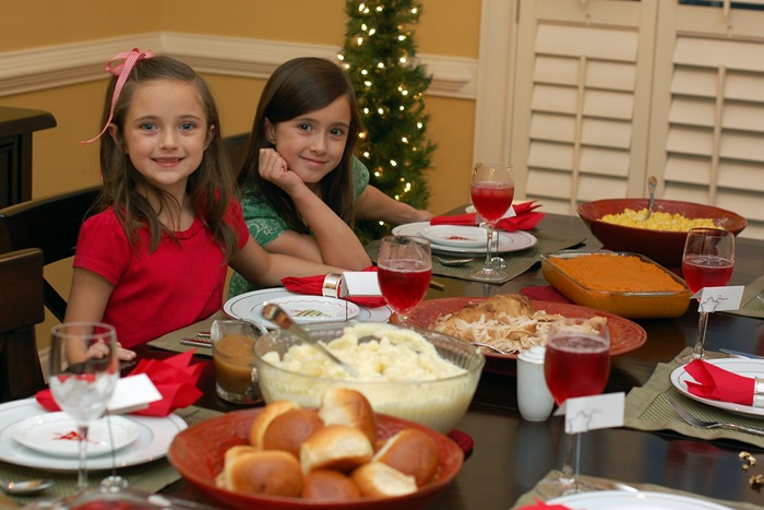 [eve dinner - emily katie[2].jpg]