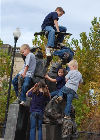 [statue copy[6].jpg]