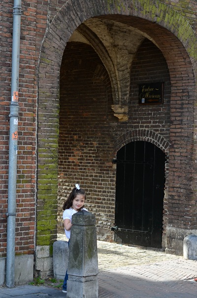 Delft archway