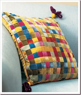 DIY-Decor-Ribbon-Weave-Pillow_full_article_vertical