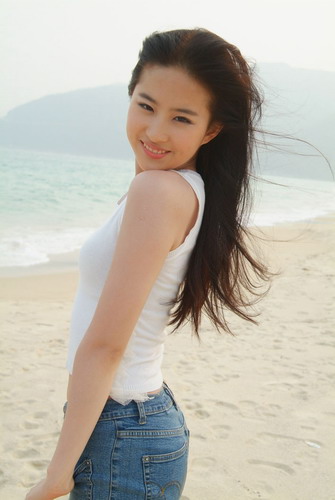Liu YiFei