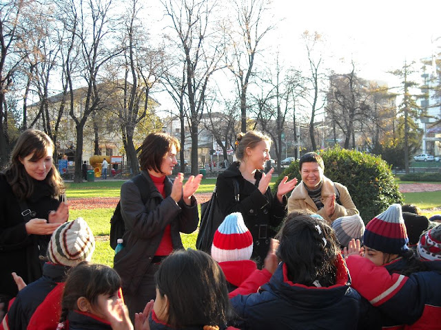 http://lh5.ggpht.com/_1fk34j8W6WU/SxLreu0Uw7I/AAAAAAAAAZ0/bXMTJAvy3Cc/s640/VoluntariatPitesti_MaluVanat%20%288%29.JPG