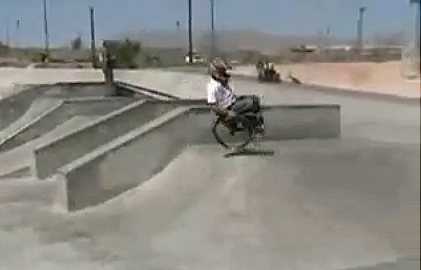 [wheelchair_riding_skating[5].png]