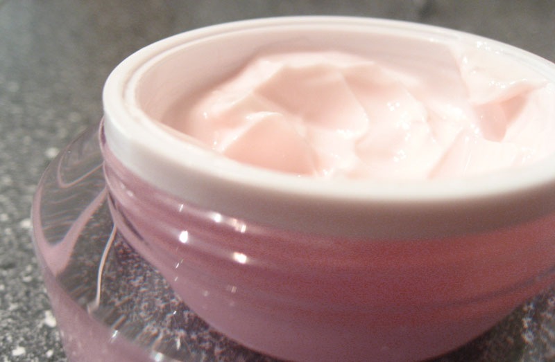 [delicatemoisturisingcream[3].jpg]