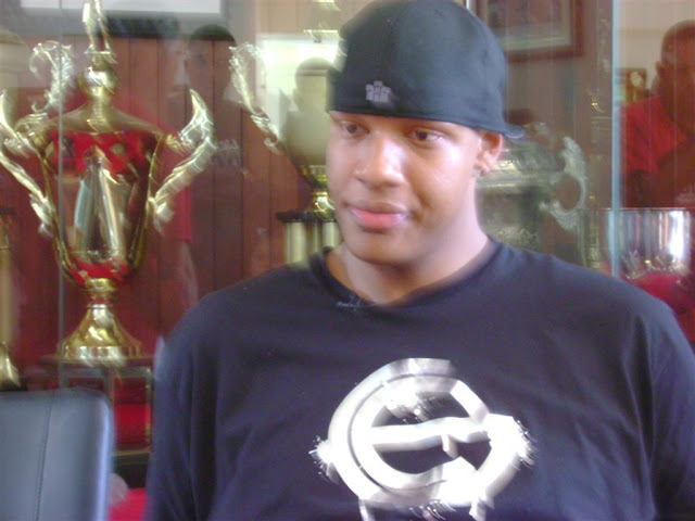 CHARLIE VILLANUEVA EN SANTIAGO, CLUB