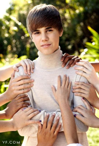 justin bieber hot pics 2011. justin bieber hot 2011 pics.