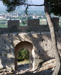 Castellas