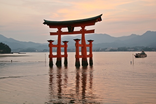 [miyajima_23.jpg]