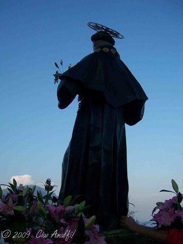 [CiaoAmalfiCoastBlogAntonioProcession[3].jpg]