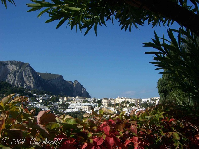 [CiaoAmalfiCoastBlogAutumnCapriTown8.jpg]