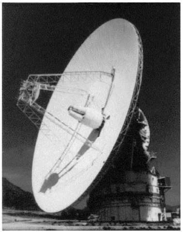 The 70-meter antenna with dual-shaped reflector design. This figure can also be seen at the following website: http://deepspace.jpl.nasa.gov/technology/95_20/ ant_4.htm. This figure is available in full color at http://www.mrw.interscience.wiley.com/ esst.