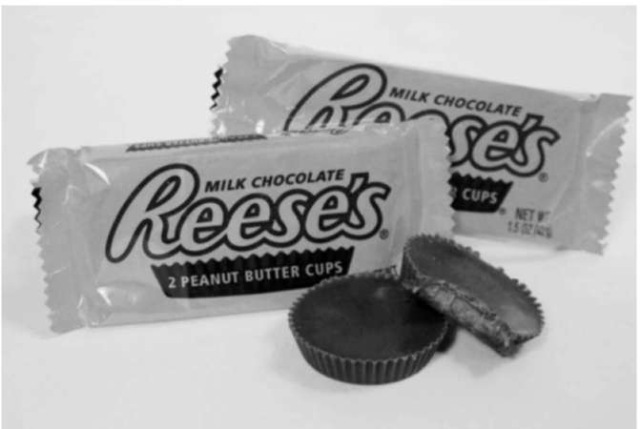 Reese's - 2 Peanut Butter Cups - White Hershey's