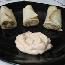 Chicken and Black Bean Taquitos With Adobo Sour Cream  (3 Ww Poi