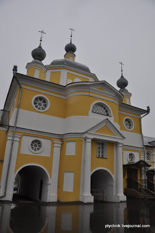 ПОСЕТИТЬ МОНАСТЫРЬ 