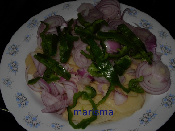 [tortilla de patata con cebolla morada-1[3].jpg]