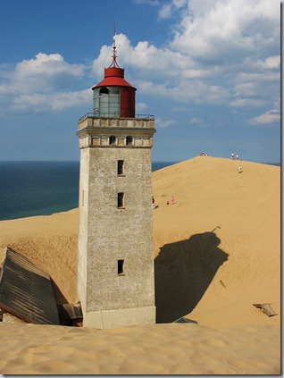 Lighthouse_Rubjerg_Knude_Denmark_2004_ubt
