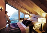 Romantic Log Cabin Accommodation