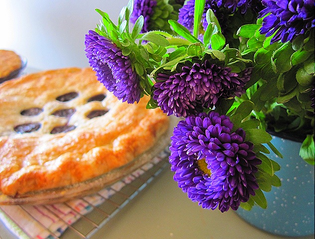 [Blueberry Pies[6].jpg]