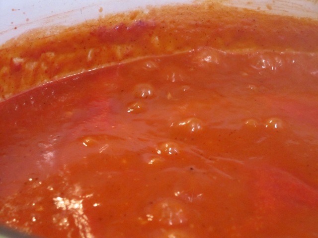 [Simmering Tomato Sauce[4].jpg]