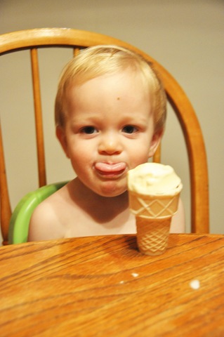 [andys first ice cream cone 040110 2[9].jpg]