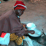  &ndash; Cooking a meal (James Mansaray, photographer)