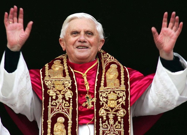 [pope_benedict_451[6].jpg]
