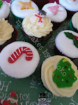 Christmas cupcakes
$27 per gift pack of a dozen mini cupcakes