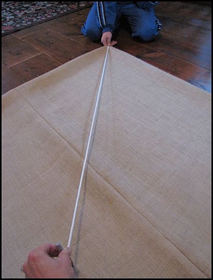 how to make a round burlap tablecloth