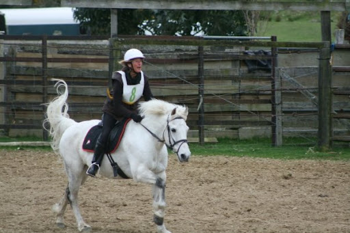 Cheryl and Snow barrel racing at Lawrence 09