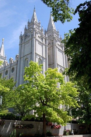 [sltemple221.jpg]