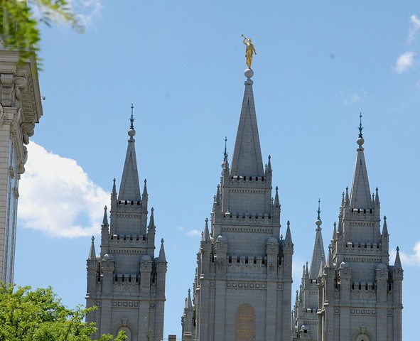 [sltemple392.jpg]