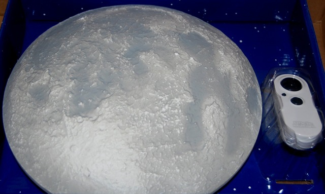 [moon32.jpg]