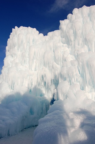[midwayicecastle92.jpg]