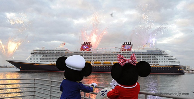 [Disney Dream Christianing3[3].jpg]