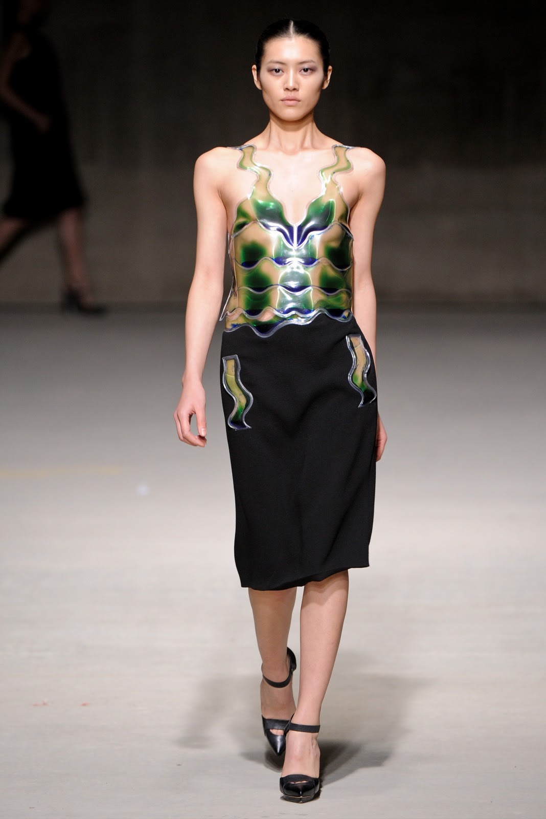 [Christopher Kane - fluid[3].jpg]