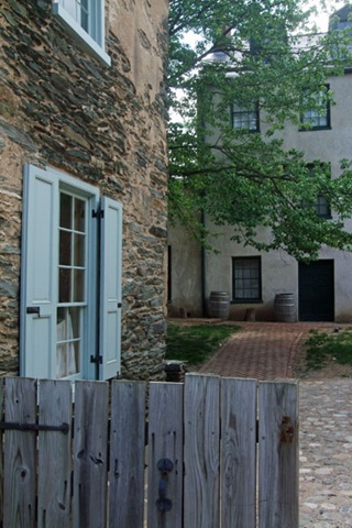 [b2010_0509COtrailHarpersFerry0214[3].jpg]