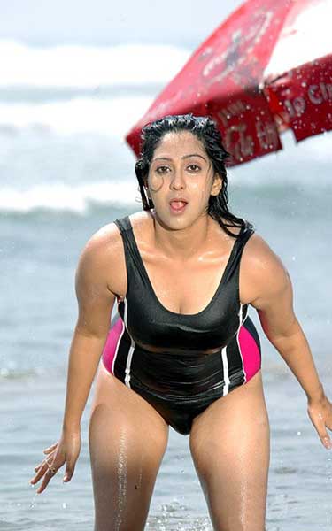 Sexy ankitha wet bikini south actress bikini bollywood cleavage pics ankitha cleavage south indian bikini