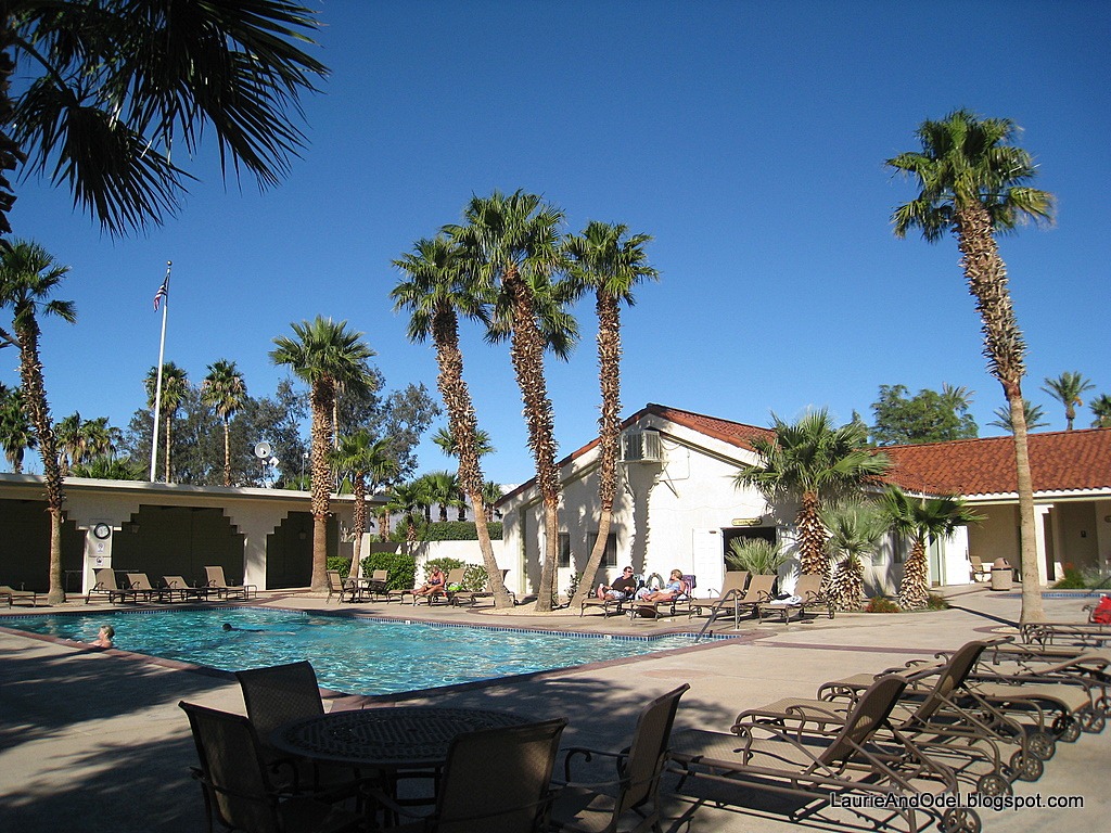 [Pool at Sands[3].jpg]