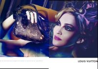 Vogue n°899 - Aout 2009-louis-vuitton-portada