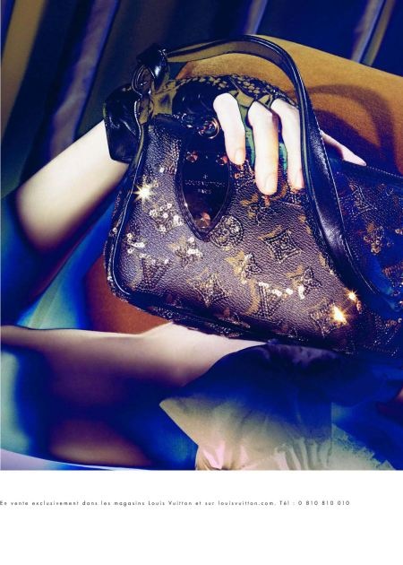 Vogue n°899 - Aout 2009-louis-vuitton_Page_1