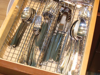 122710 matching flatware