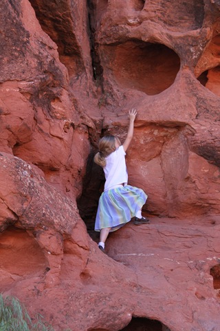 [Emma Climbing[6].jpg]